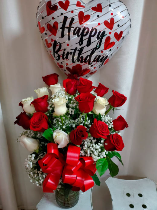 18-white-red-roses-balloon