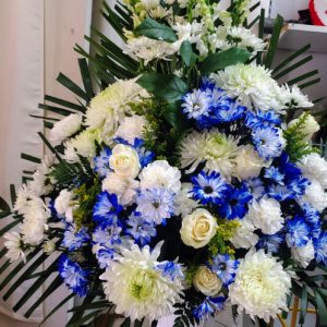 Blue-White--flowers-condolence