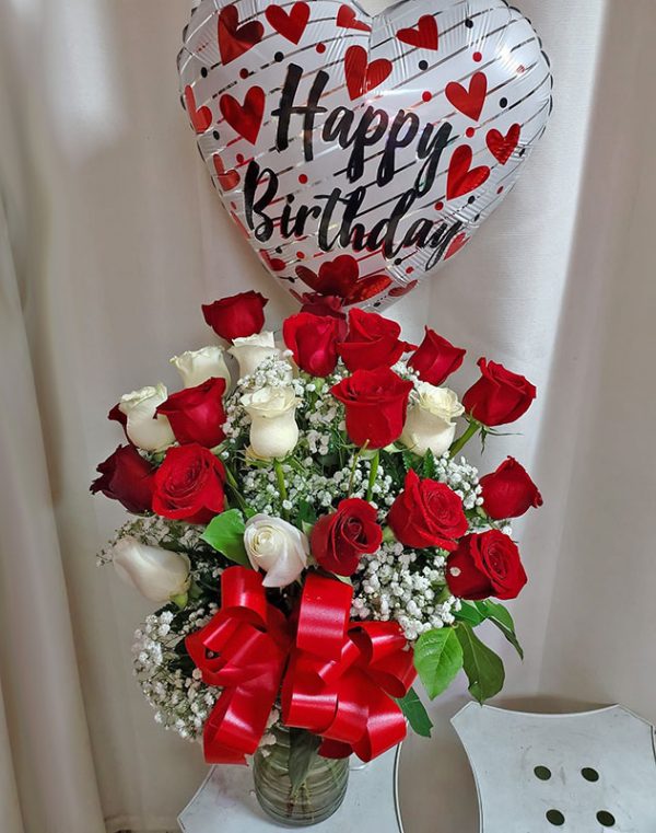 red-and-rose-bouquet
