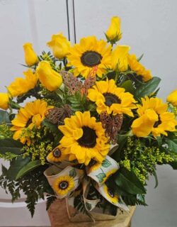 Sun Flower Yellow Roses