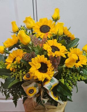 Sun Flower Yellow Roses